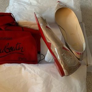 Louboutin Flat Kraft